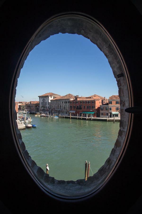 Murano Canal View Exterior photo